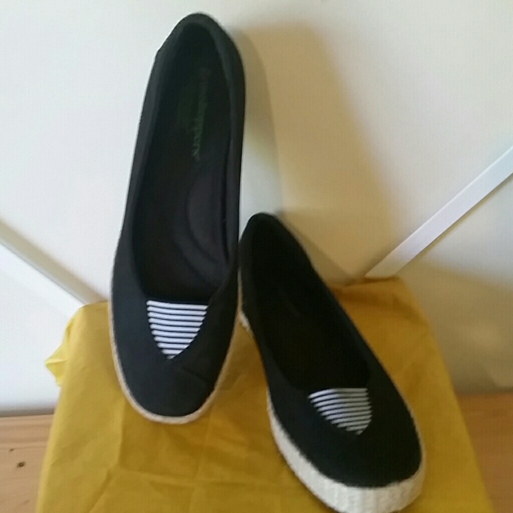 New without box Grasshoppers Ortholite Espadrilles